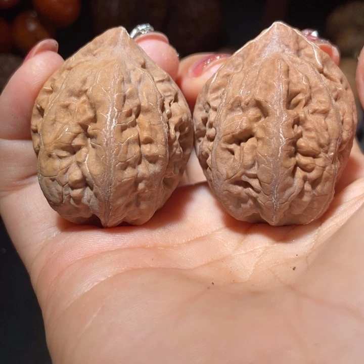 文玩核桃把件东北楸子小雪96