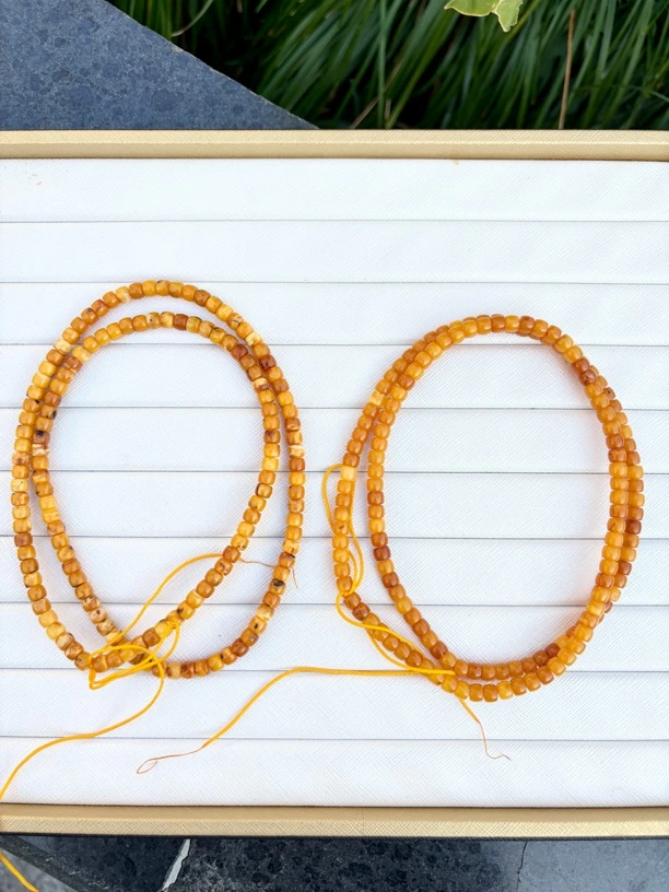 天然琥珀蜜蜡，蜜蜡直切多圈（多样性发其一）带杂，号0018