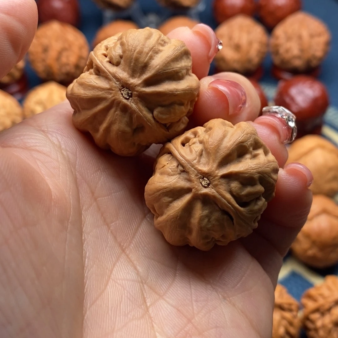 文玩核桃把件精品小手捻