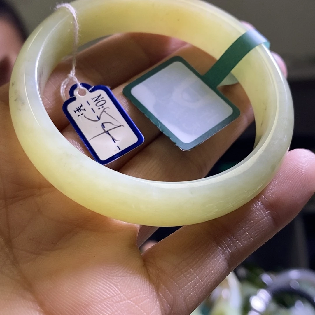 和田玉未镶嵌手镯53-54口径