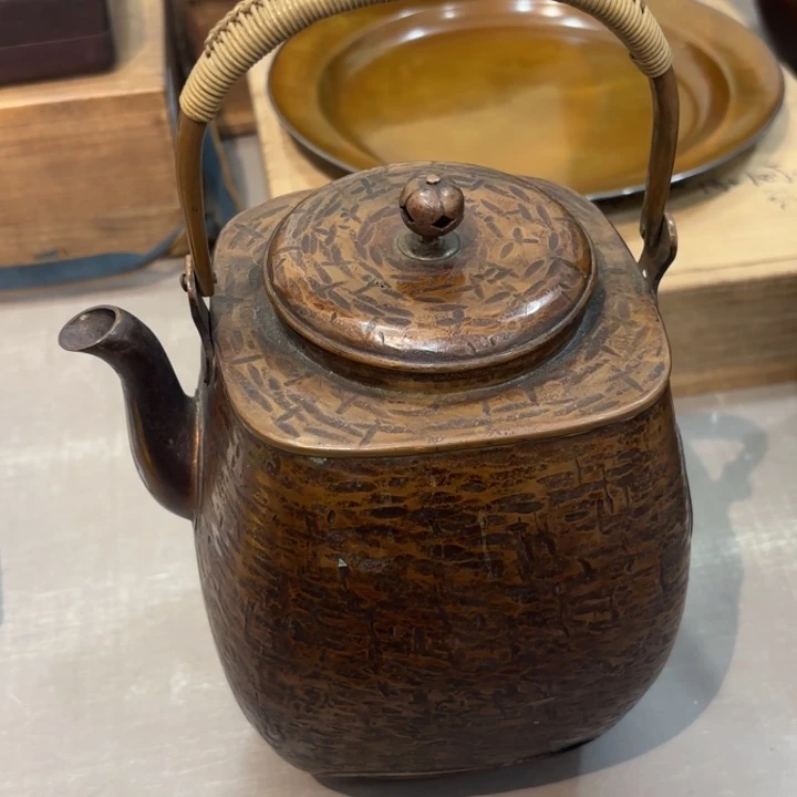 紫砂茶杯垂**帝非常美丽漂亮的物品
