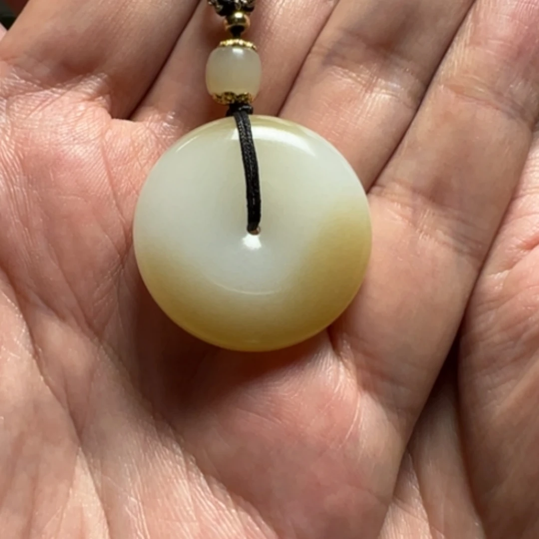 【闪购商品】颈饰未镶嵌和田玉