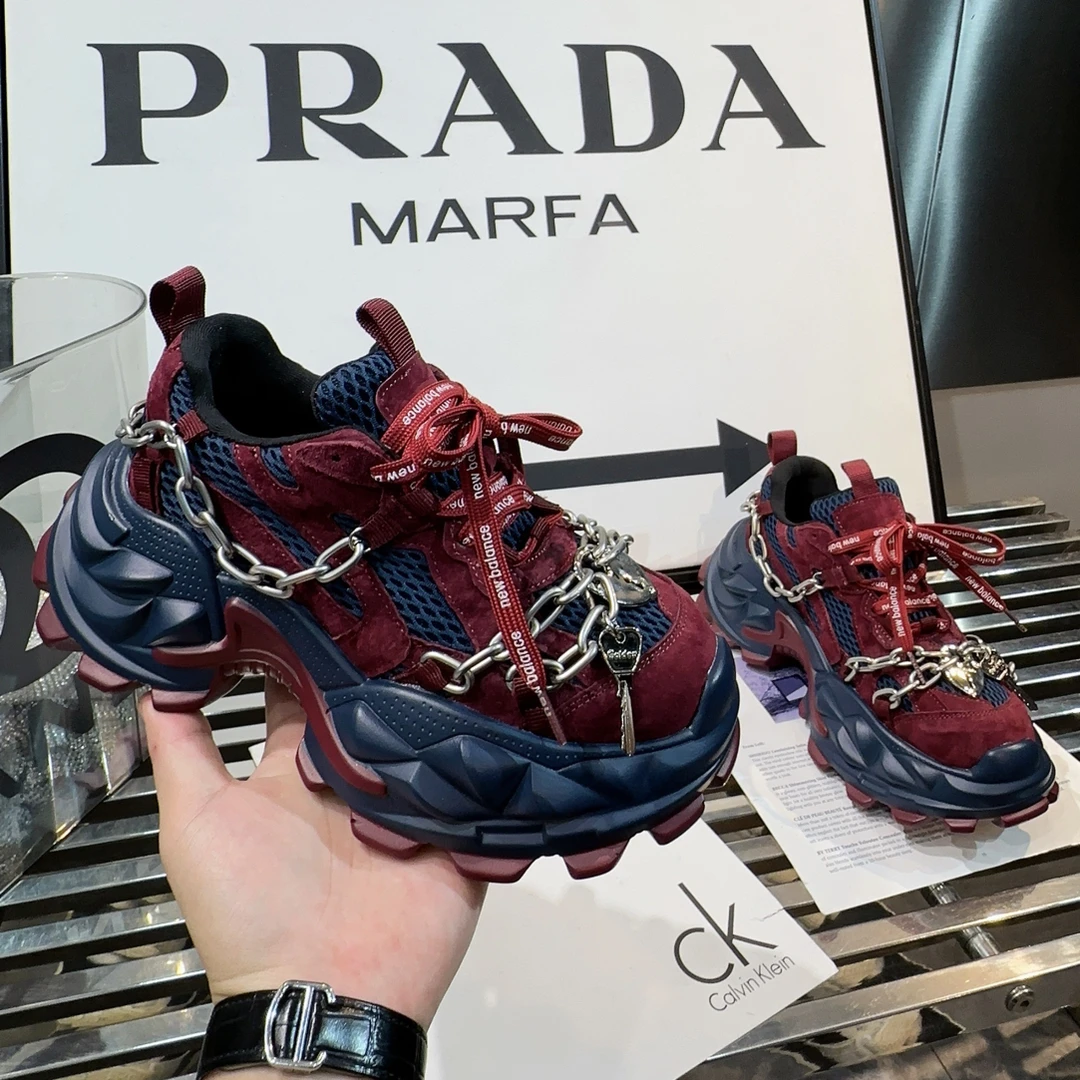 A.M艾墨儿女款早秋款2025面菱形格大底增高金属链条个性老爹鞋