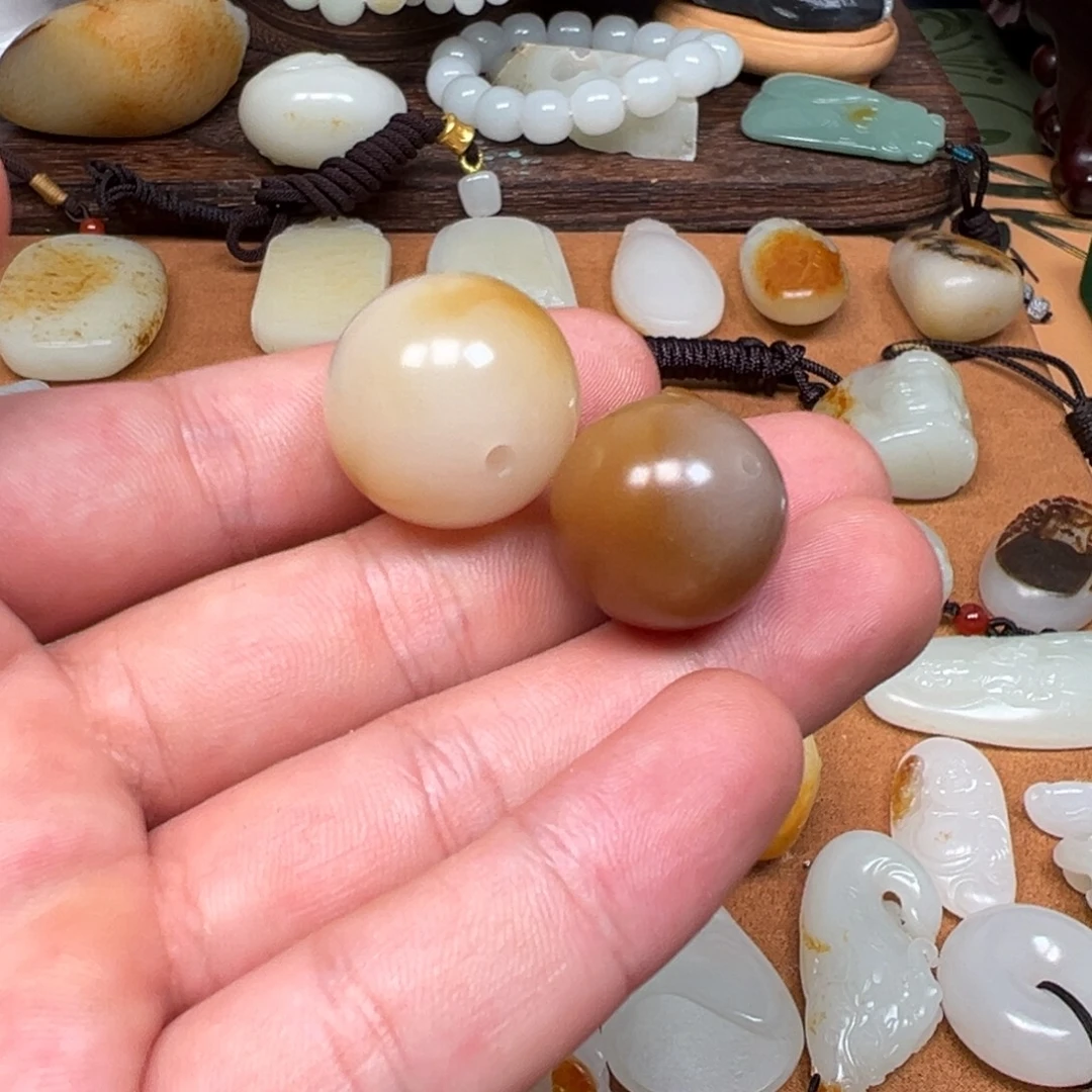 和田玉（糖玉）未镶嵌挂件