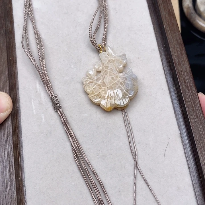 硅化珊瑚(珊瑚玉)手镯未镶嵌