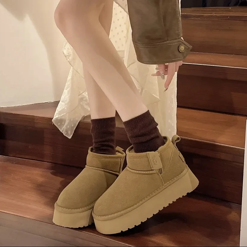 9812冬季新款加绒加厚雪地靴百搭洋气女鞋