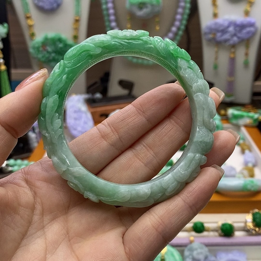 颈饰未镶嵌翡翠赵****心天然