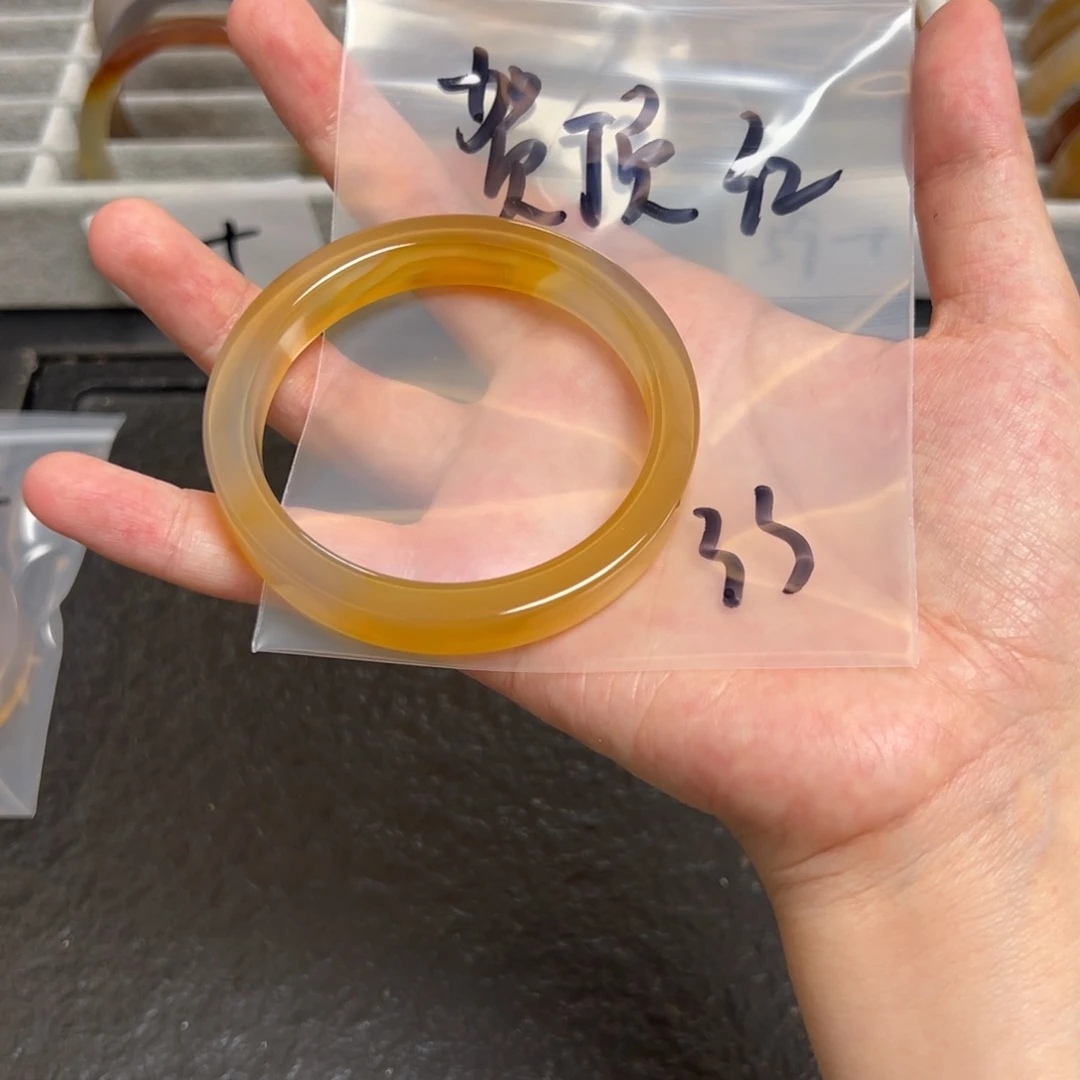 贺***H玛瑙/玉髓未镶嵌珠宝半成品