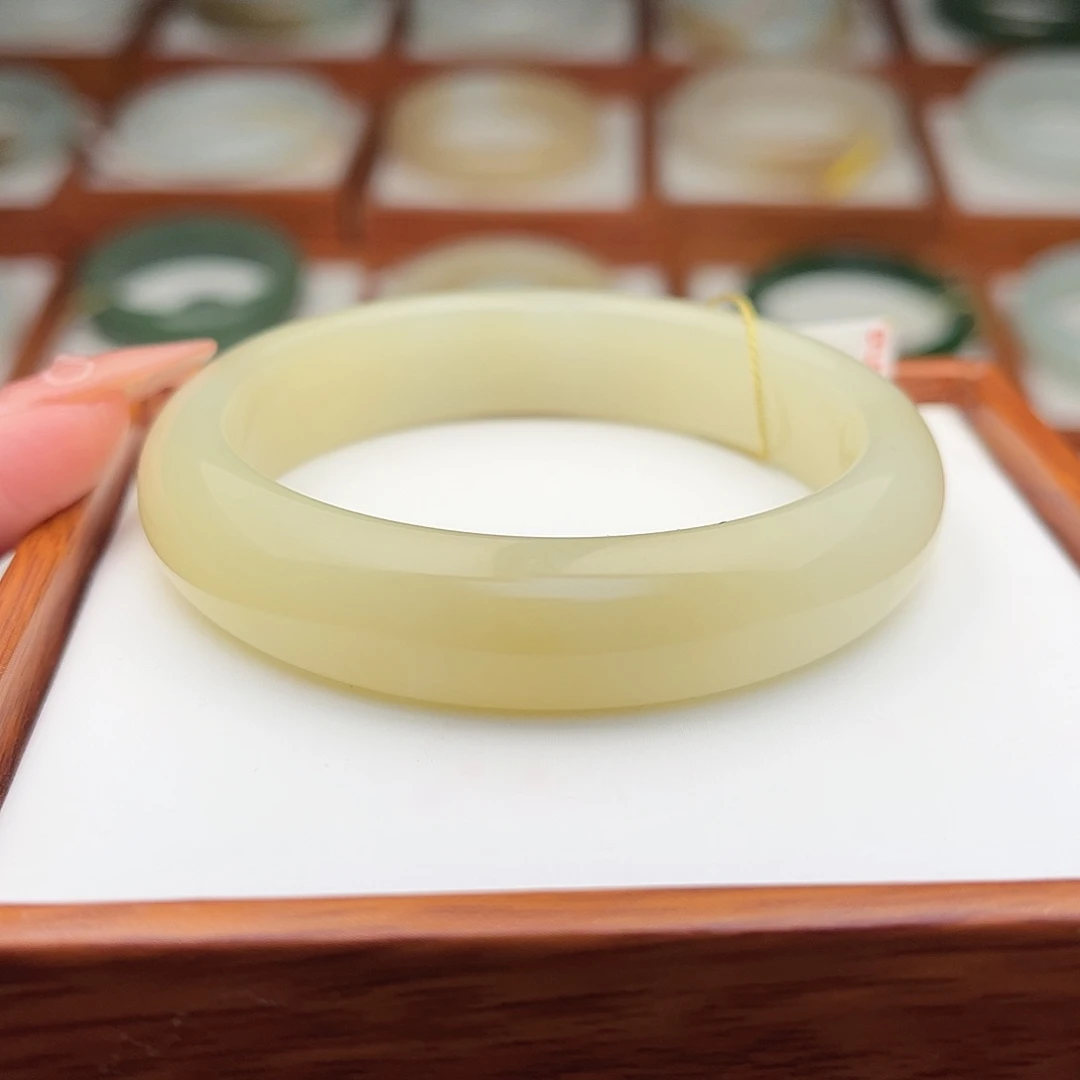 和田玉未镶嵌手镯54.6