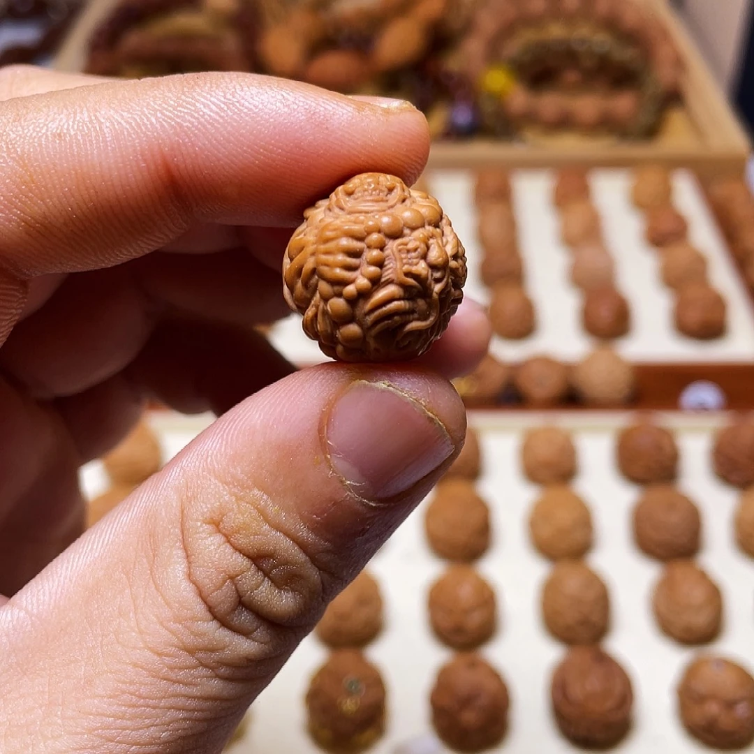 猴头核桃吊坠18左右猴头核桃琐龙