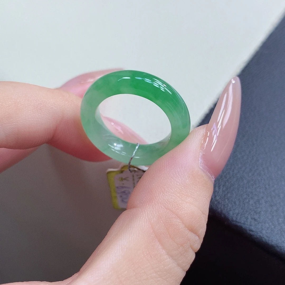 翡翠未镶嵌戒指12号