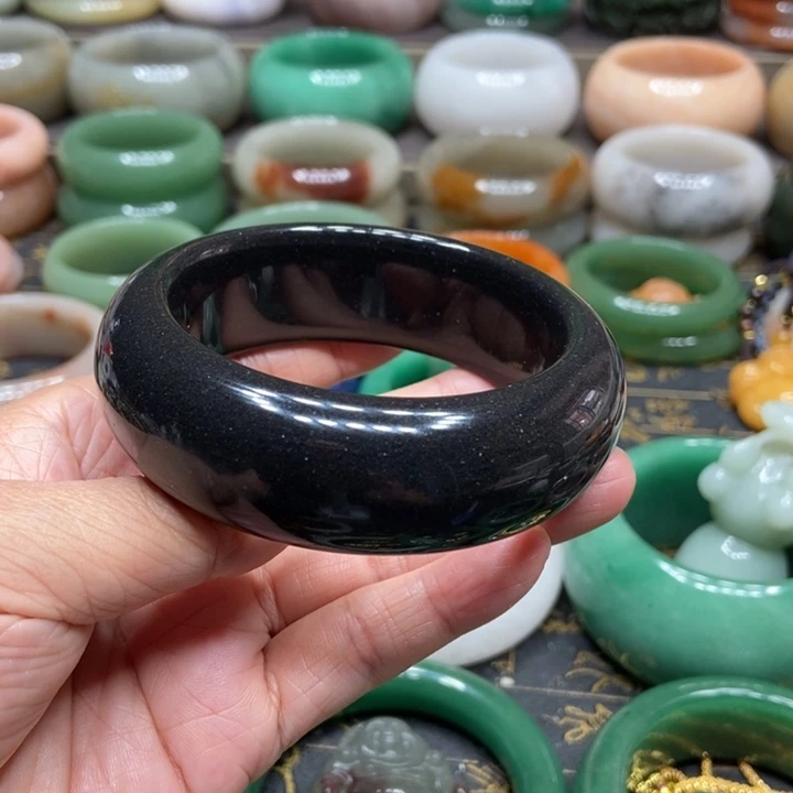 石英质玉手镯未镶嵌自*