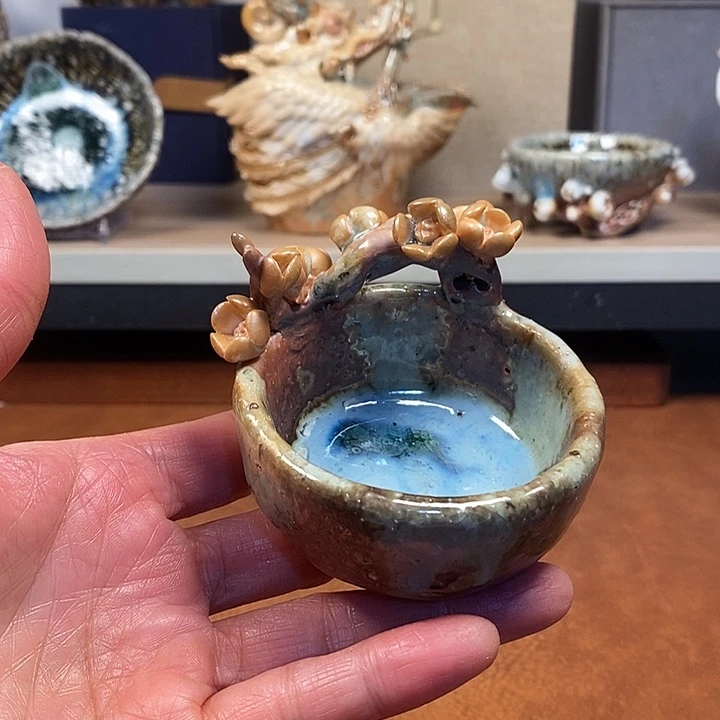 瓷片我们的确是一个人在家