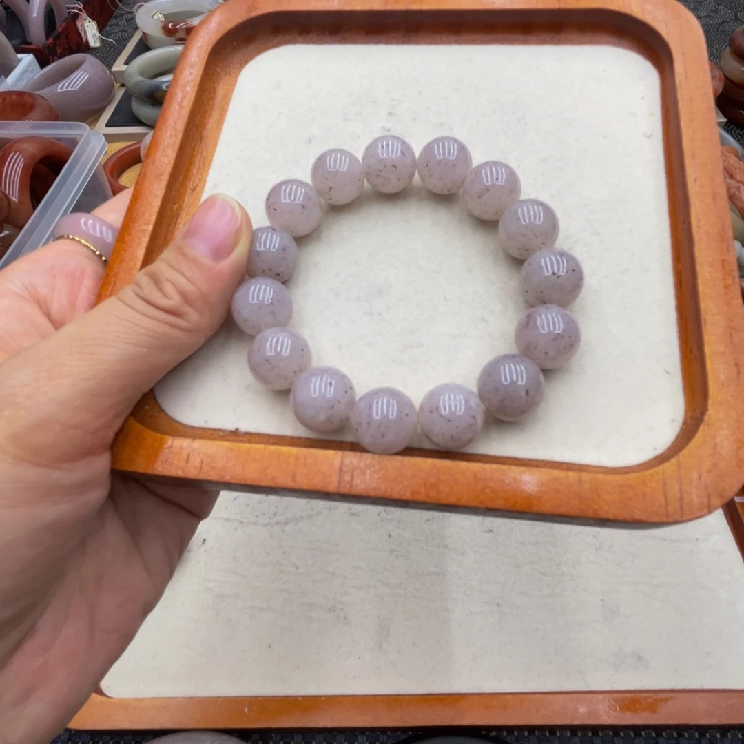 石英岩玉未镶嵌圈口齐全