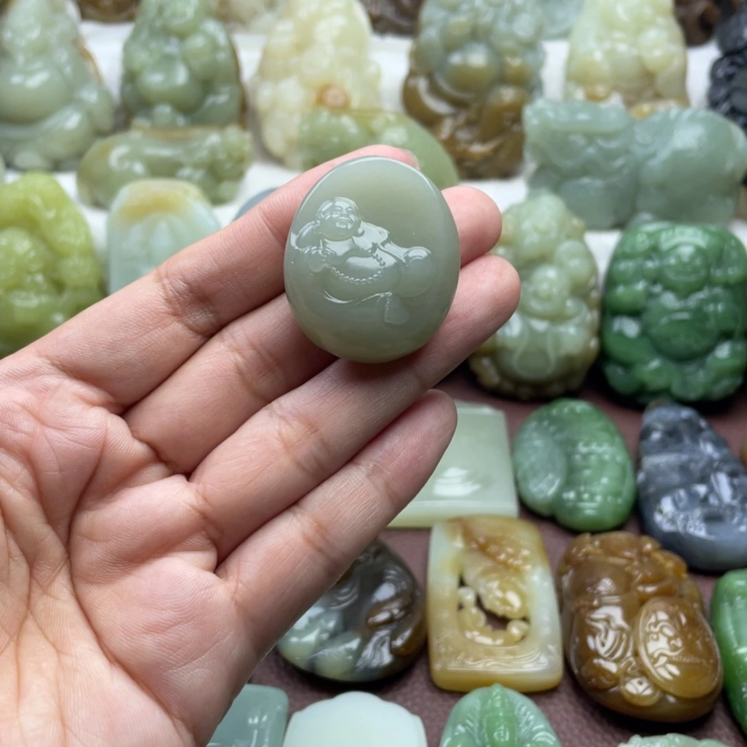 和田玉未镶嵌颈饰