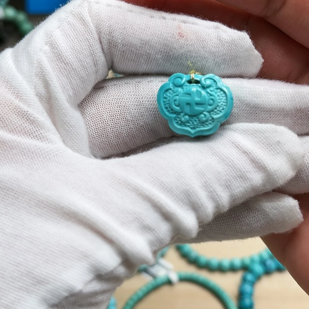 绿松石雕刻未镶嵌