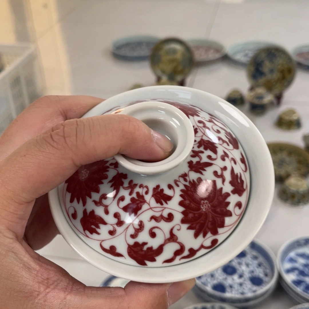 瓷片景德镇釉里红缠枝莲两才元宝盖碗