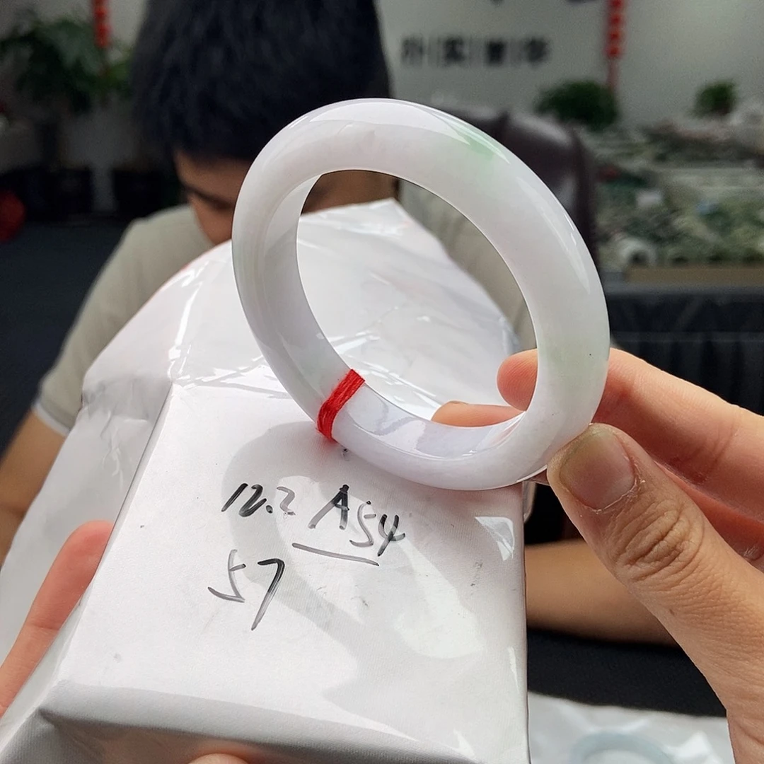 翡翠手镯未镶嵌颜色多样性发拍一发一