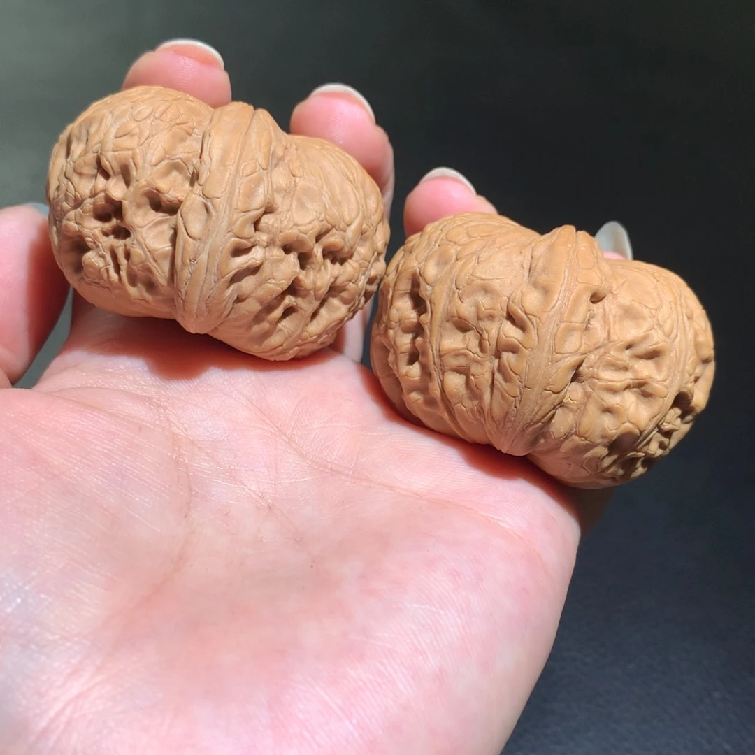 文玩核桃吊坠46.5元宝133