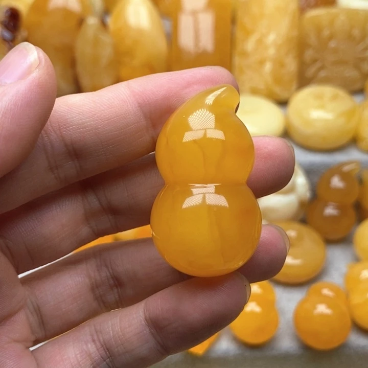 未镶嵌颈饰琥珀琥珀蜜蜡吊坠