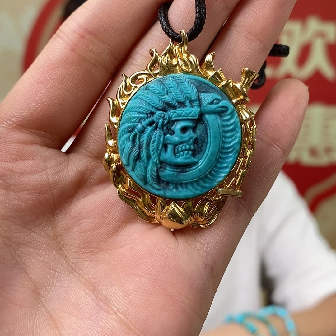 绿松石18K金镶嵌挂件