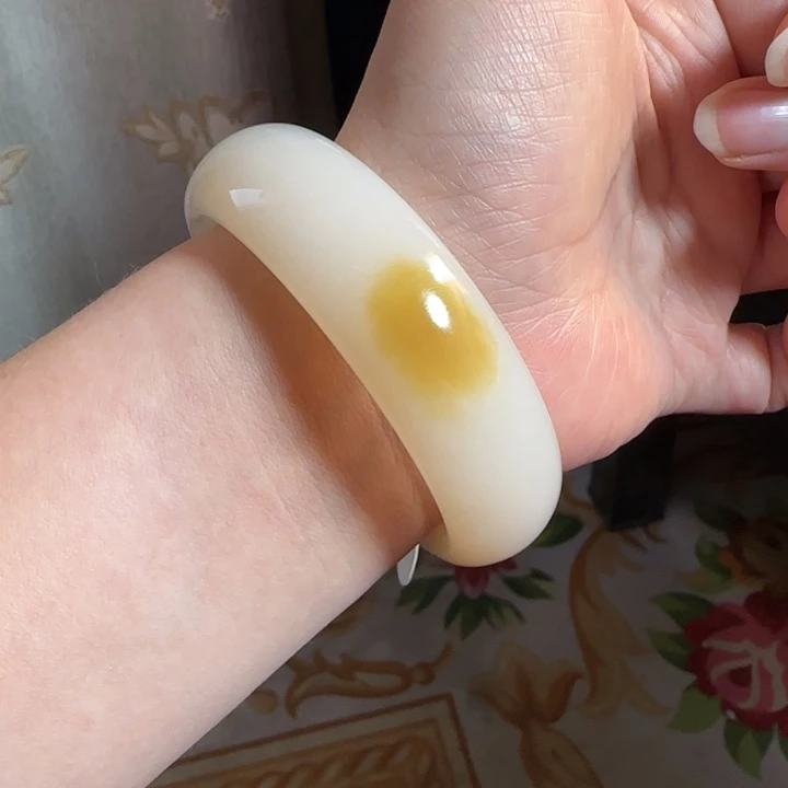 和田玉未镶嵌手镯 粉糖细料 难遇57 58