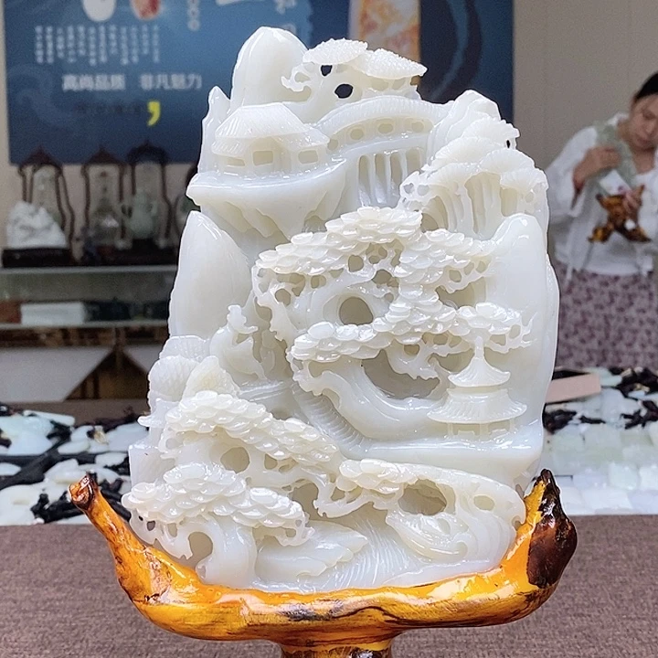 颈饰未镶嵌和田玉