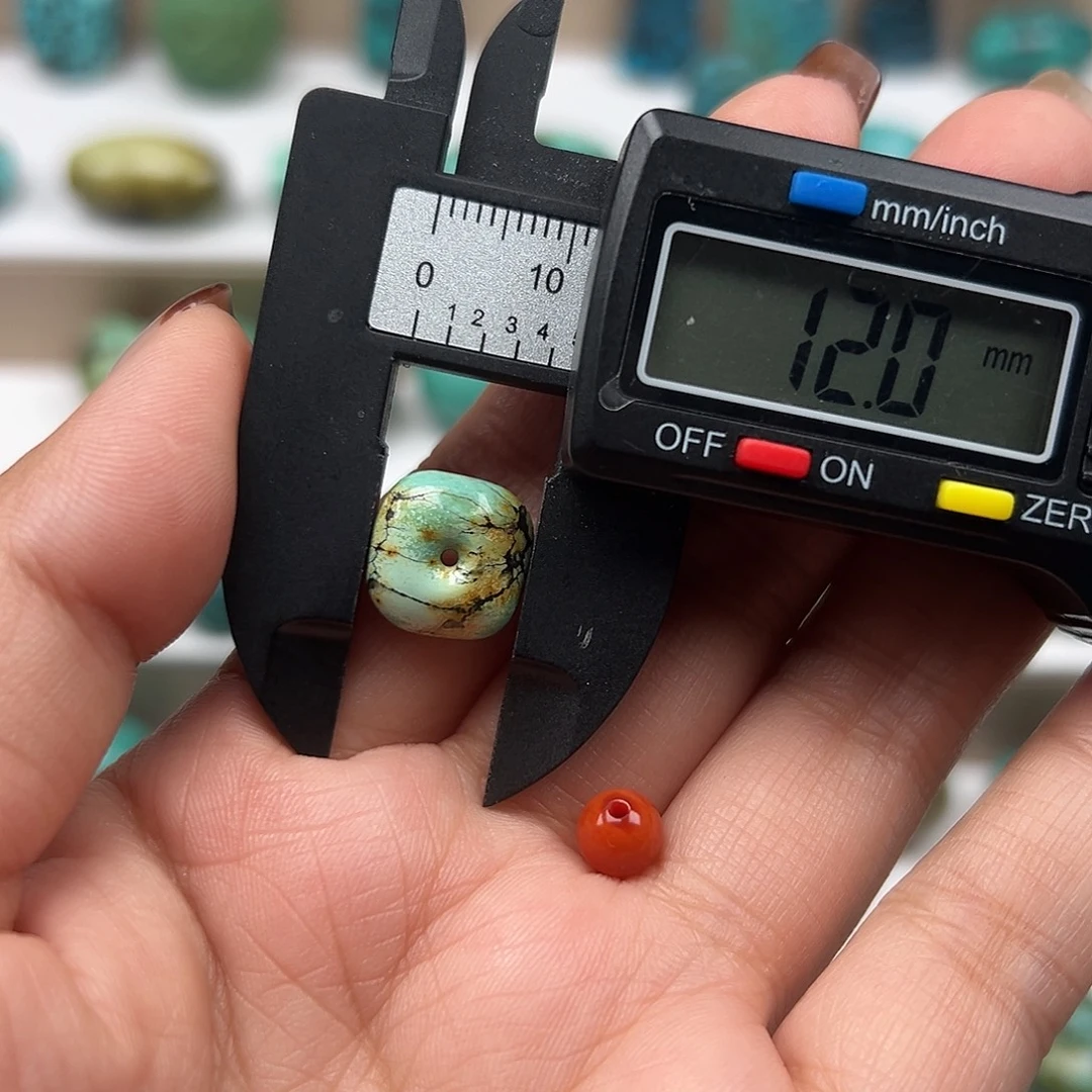 南红玛瑙未镶嵌珠宝奇石