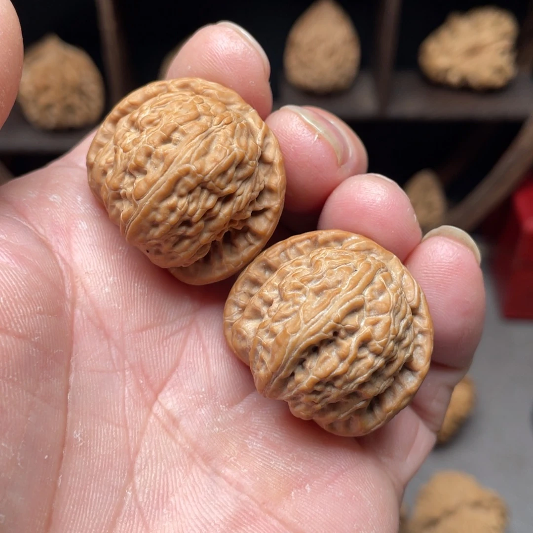 桃核把件泽*32全品白狮子