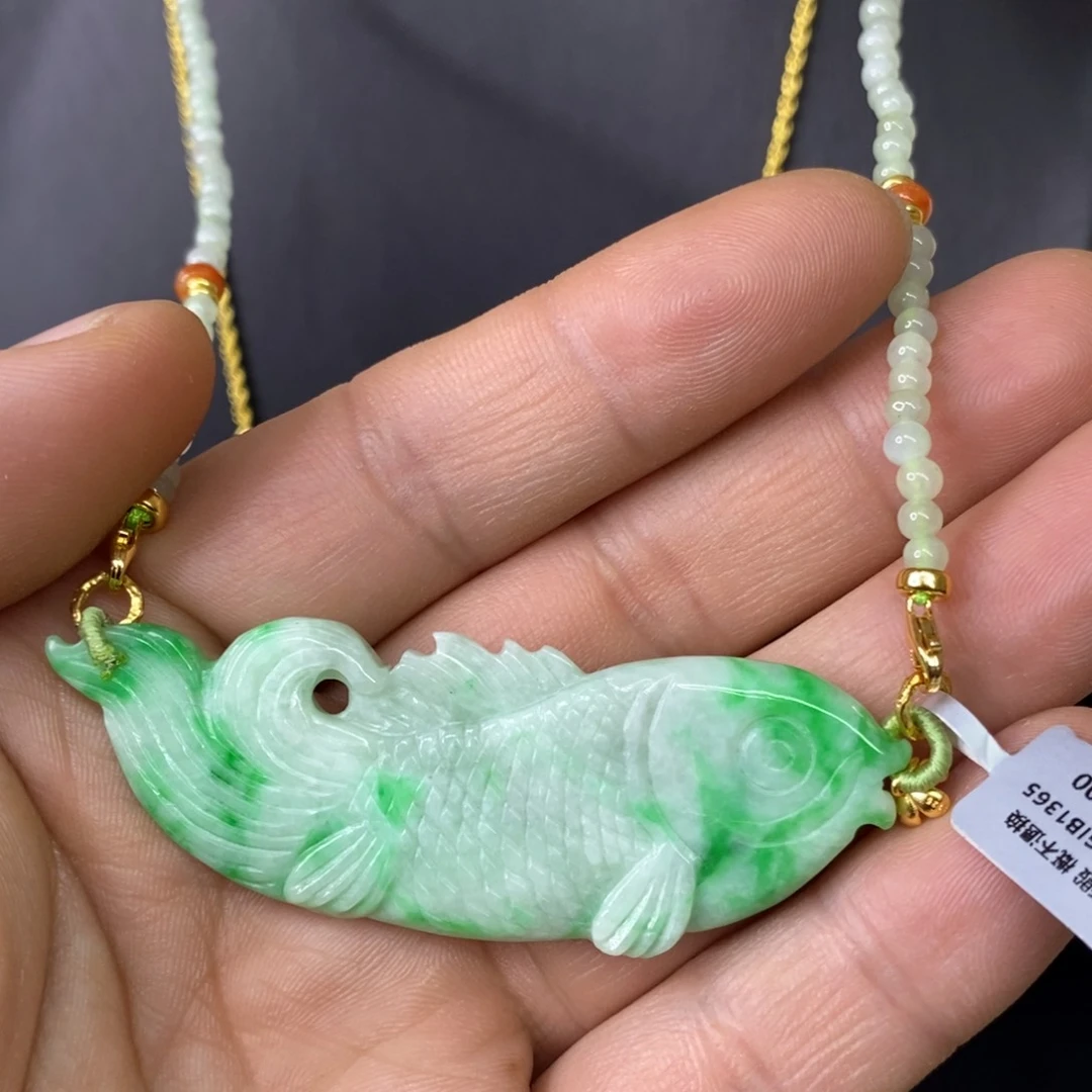 颈饰未镶嵌翡翠吊坠