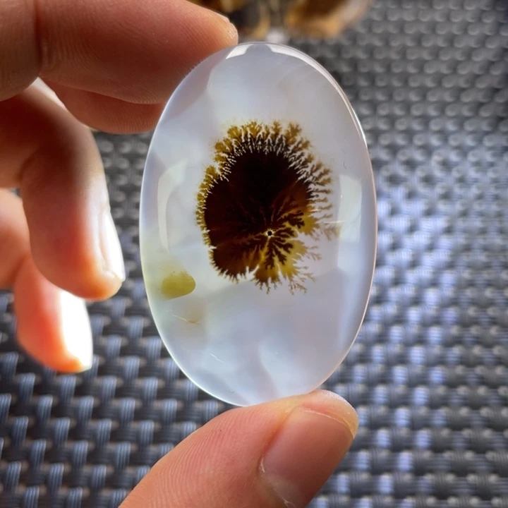 未镶嵌颈饰玛瑙/玉髓星*