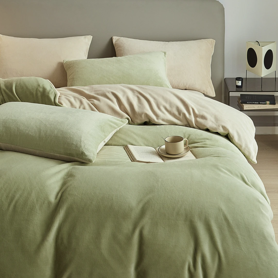 高端A类240克加厚牛奶绒四件套冬季保暖素色床品