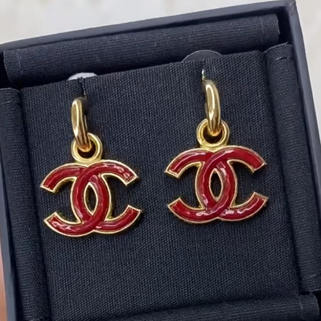 未使用 Chanel/香奈儿 23a红色珐琅双C耳环 06035