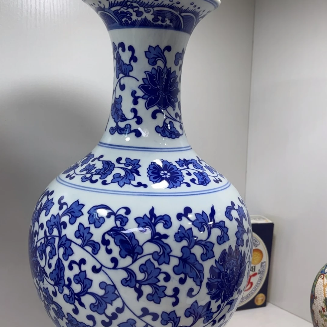 景德镇陶瓷滑坡摆件