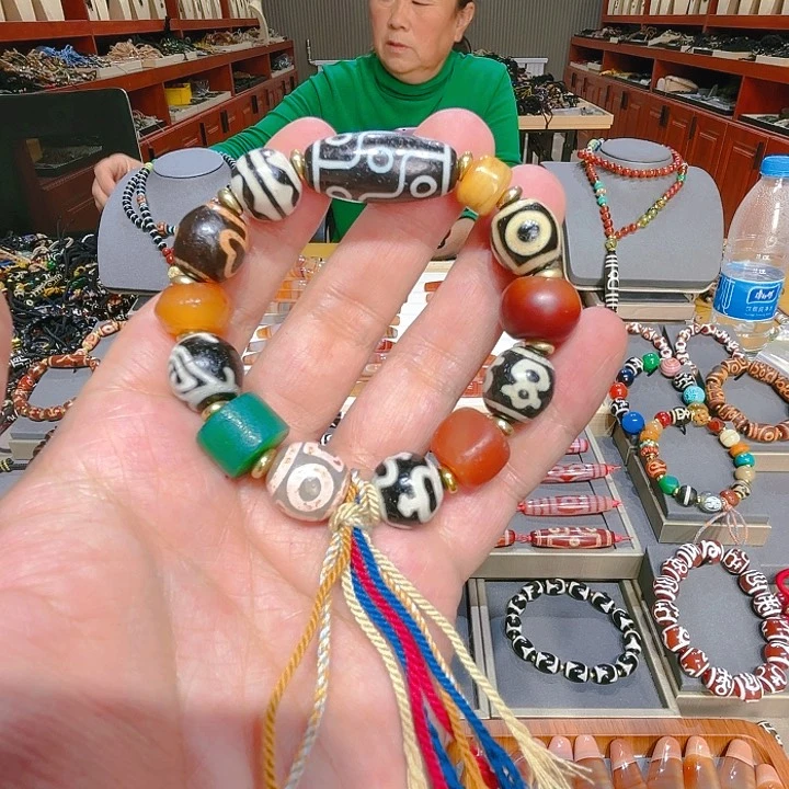 未镶嵌玛瑙/玉髓珠宝奇石