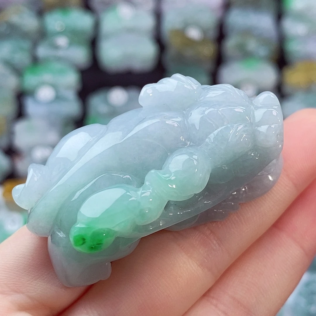 颈饰未镶嵌翡翠天然