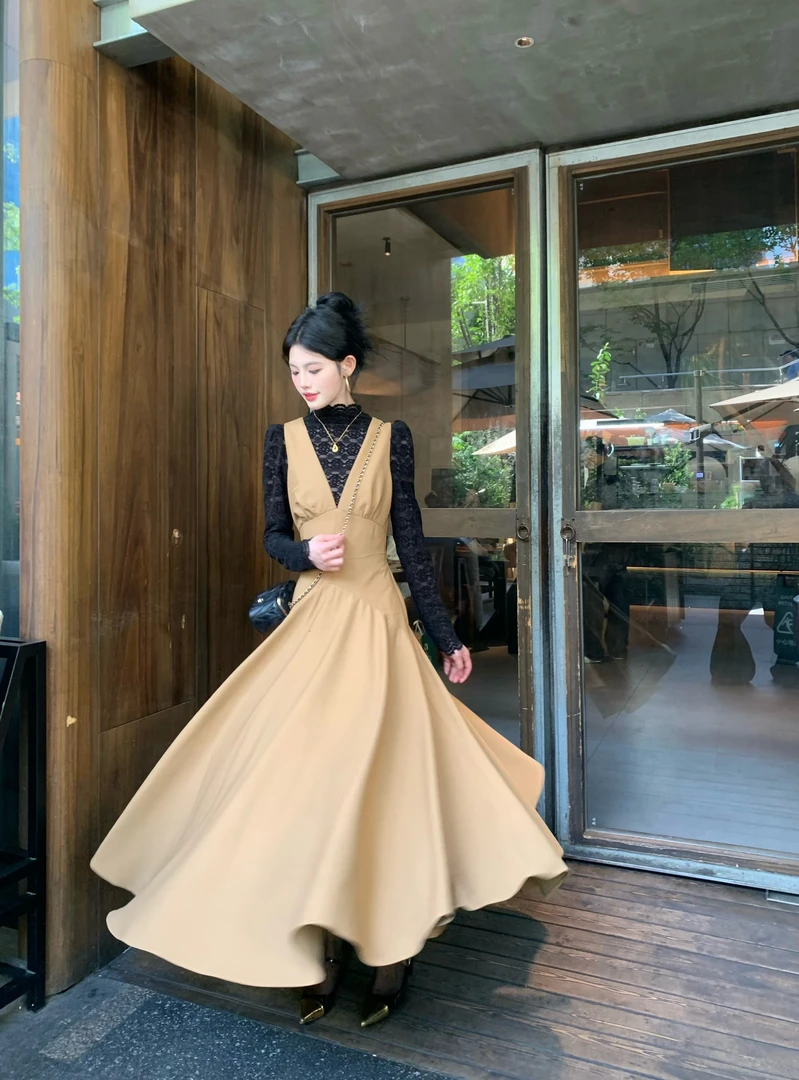 小八定制25秋季新款法式针织时尚气质上衣+背带裙 00121 BQJ