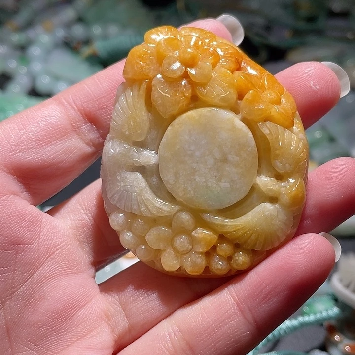 颈饰未镶嵌翡翠天