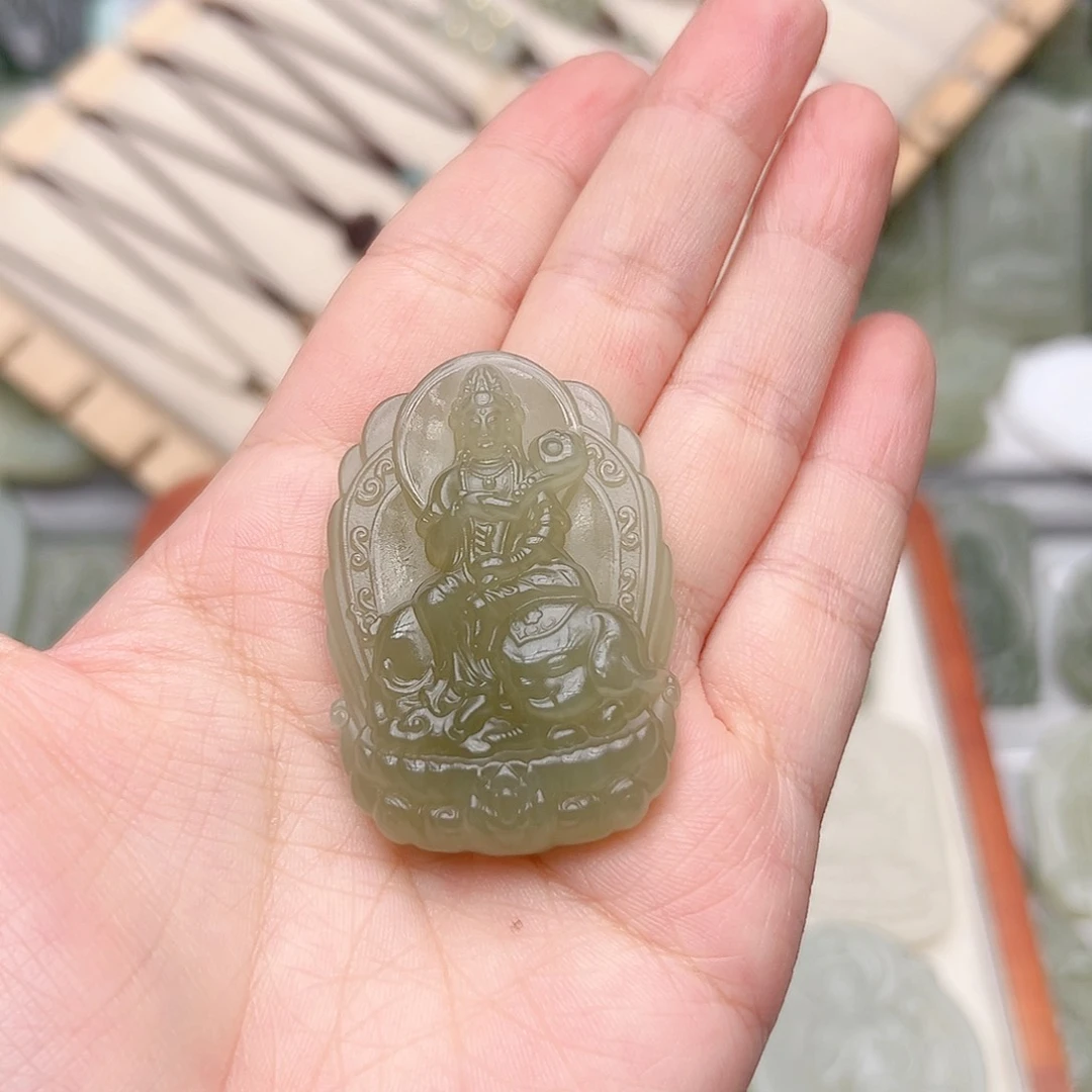 和田玉未镶嵌颈饰十*?