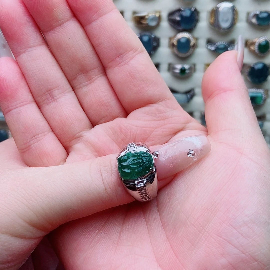 未镶嵌戒指翡翠?****1