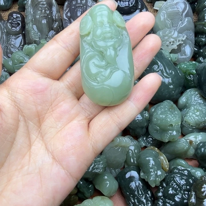 和田玉未镶嵌挂件