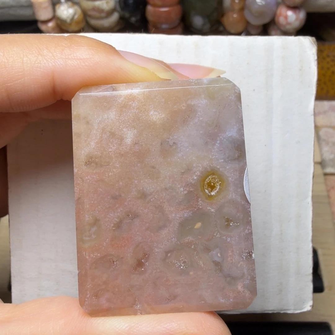 石英质玉未镶嵌紫粉冰