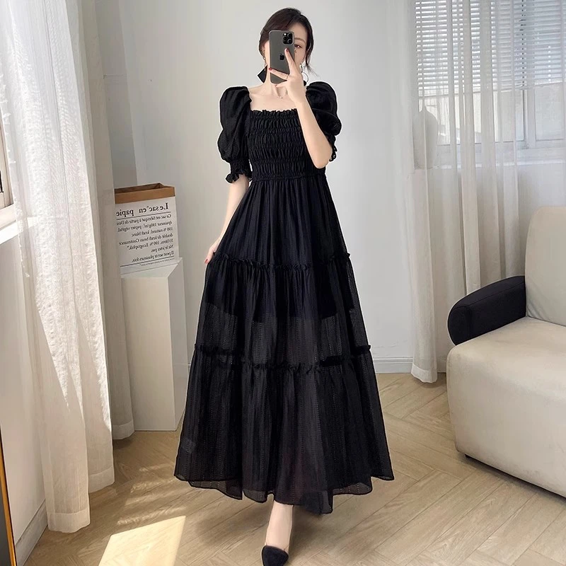 胖mm黑色泡泡袖方领赫本风连衣裙女2025夏大码收腰显瘦气质长裙子