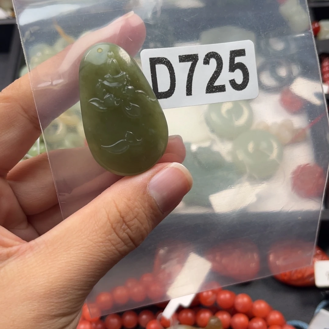 和田玉未镶嵌珠宝奇石