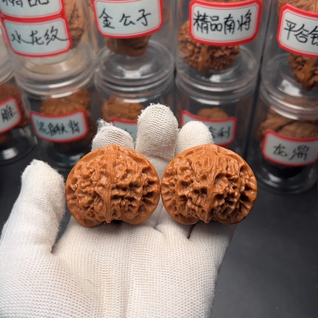 把件文玩核桃43老树宫灯