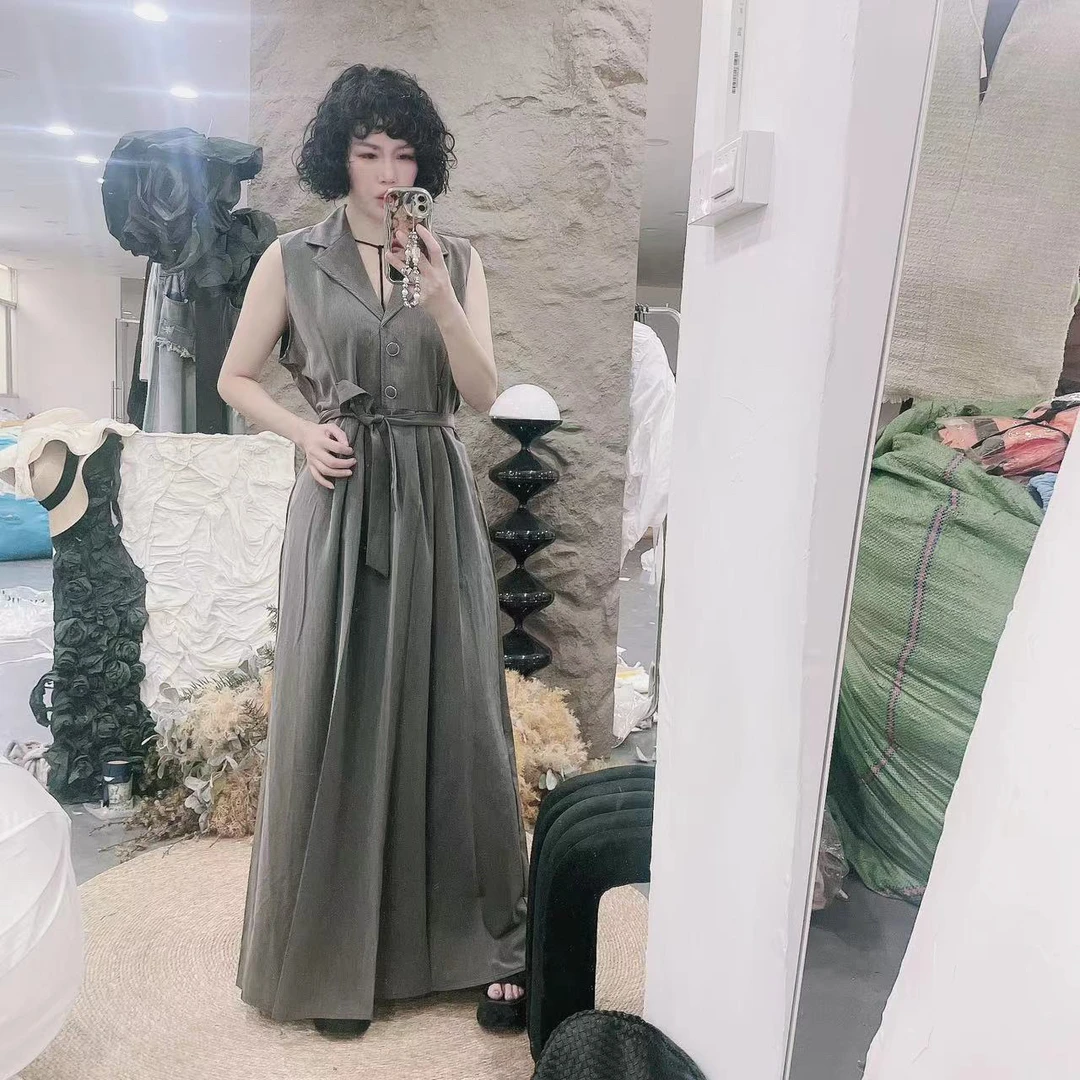 475 法式无袖灰色连衣裙女装高级感v领气质时尚减龄裙子