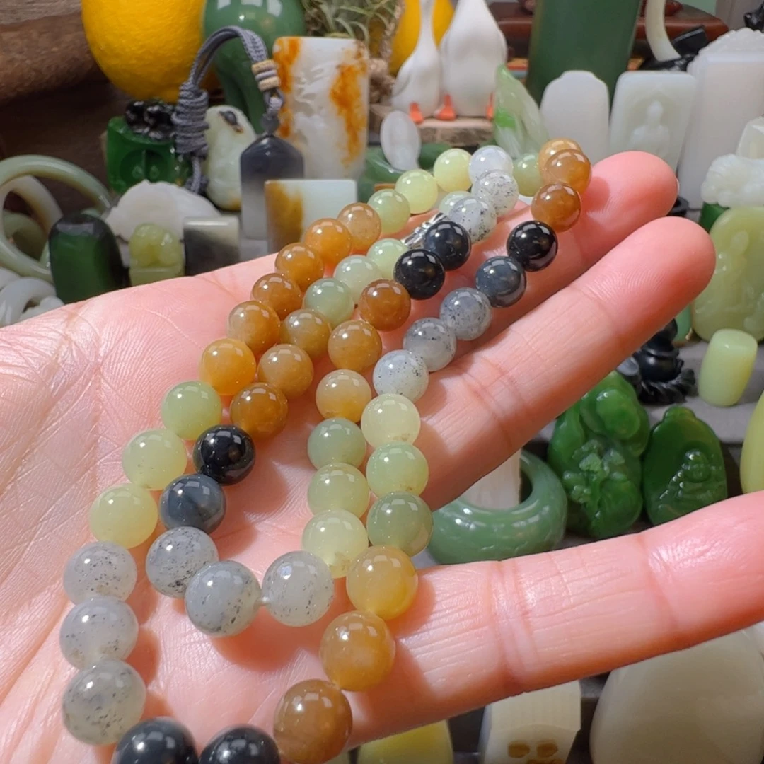 和田玉未镶嵌手串