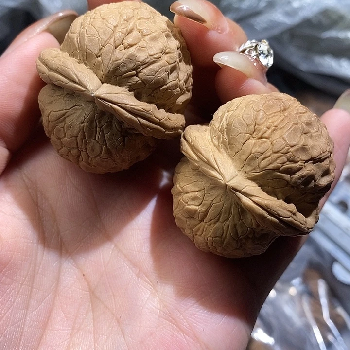 核桃云南野生铁核桃16号39mm