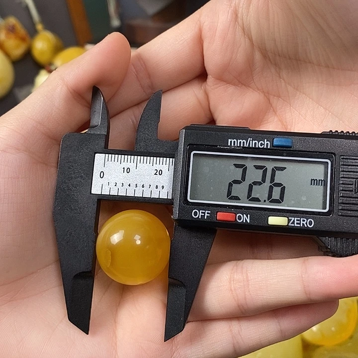 琥珀未镶嵌裸石圆珠