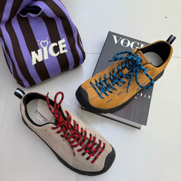 四季款户外登山徒步鞋男女通用防水透气耐磨防滑